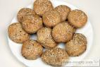 Recept Škvarkové placky so sezamom - škvarkové placky so sezamom